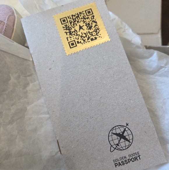 Golden Goose Superstar Pink Sneakers - Picture 9 of 10